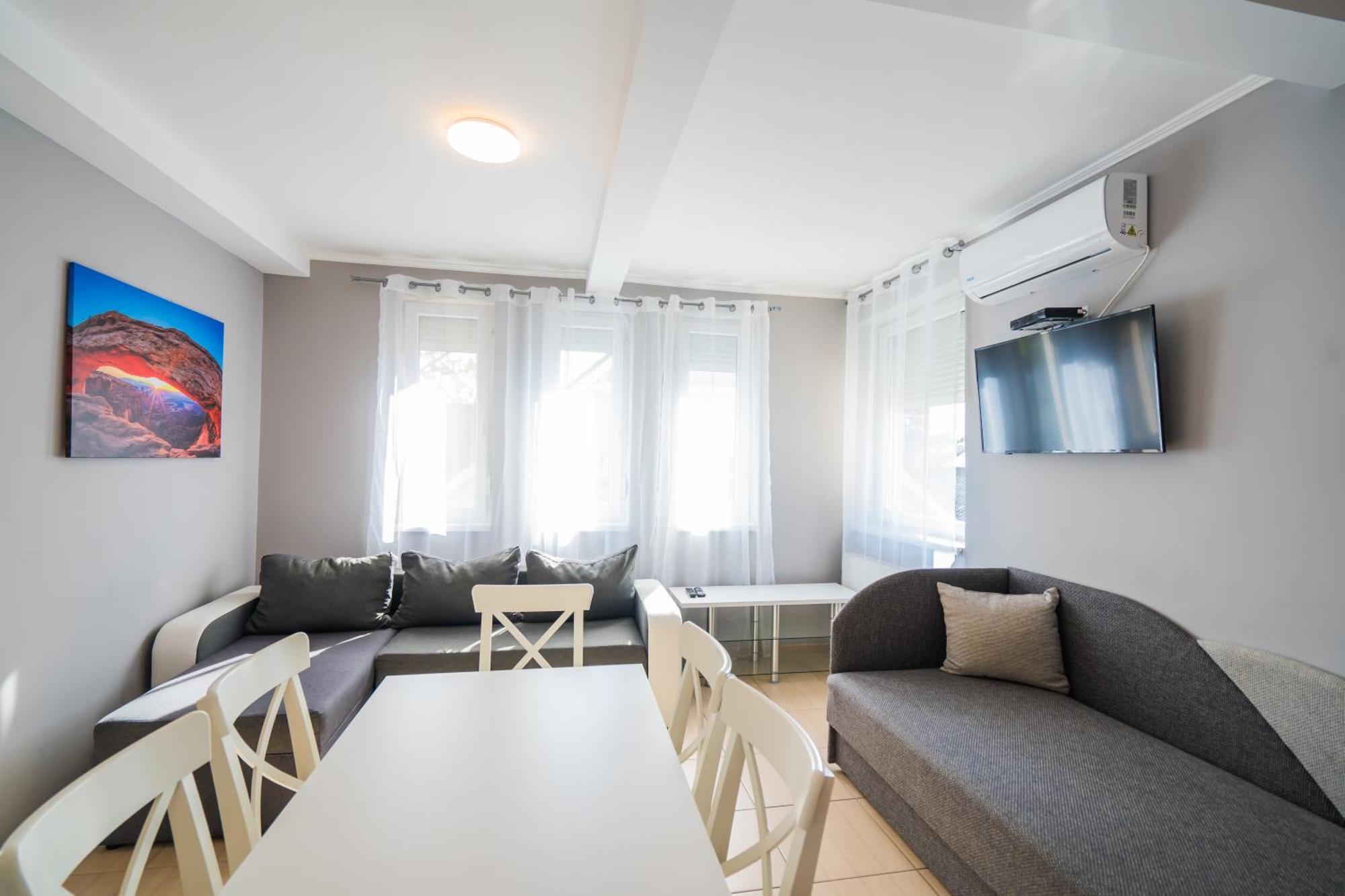 Riviera Apartmanhaz ชิโอฟก ภายนอก รูปภาพ