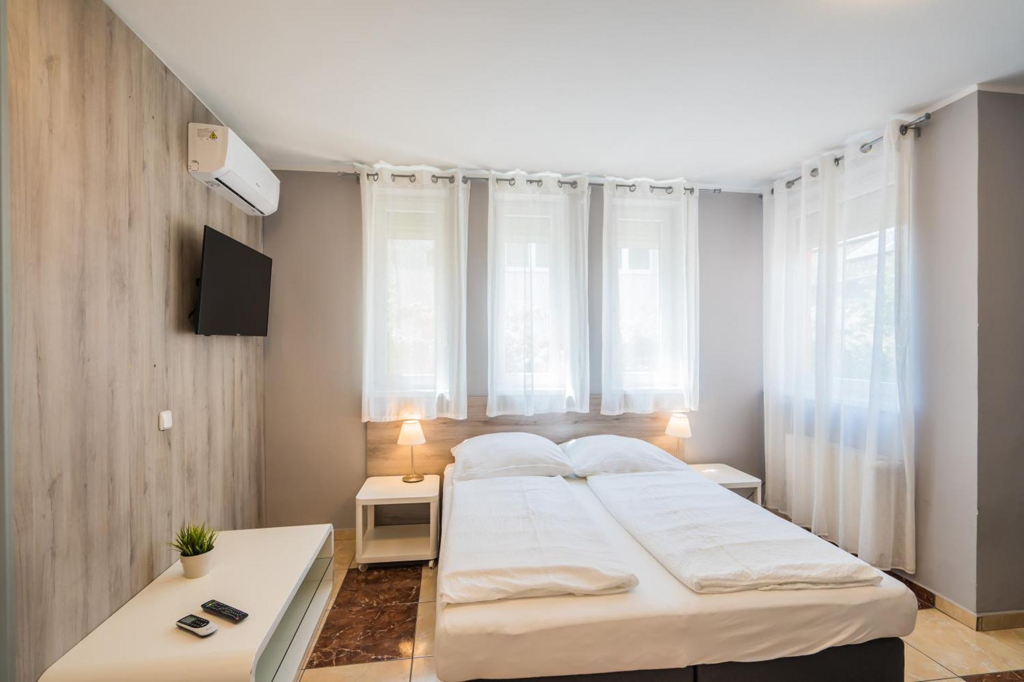 Riviera Apartmanhaz ชิโอฟก ภายนอก รูปภาพ